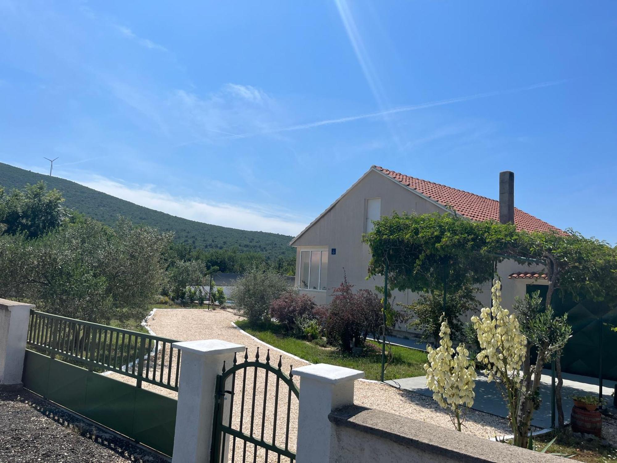 Mediterranean Olive Waterfallskrka-Croatia Villa Gulin Exterior photo